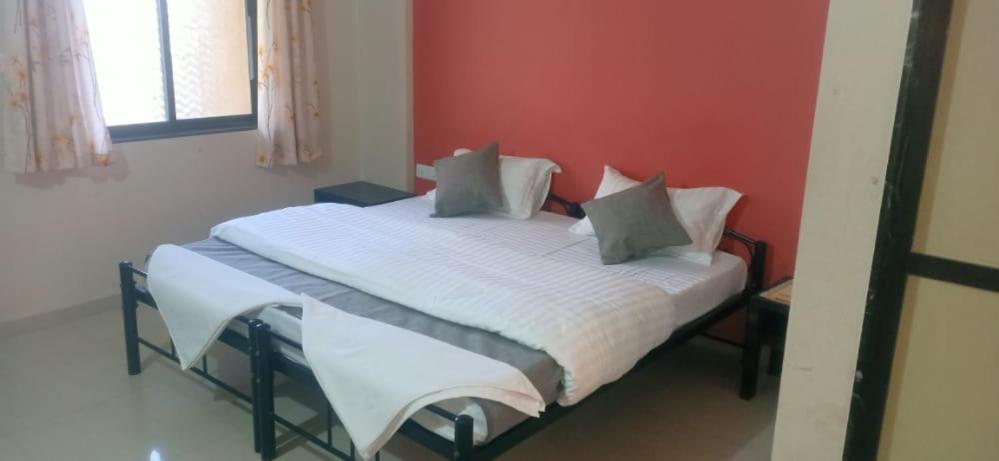 Hotel Rajendra Chinchani Экстерьер фото
